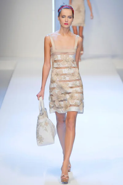 Look 29
